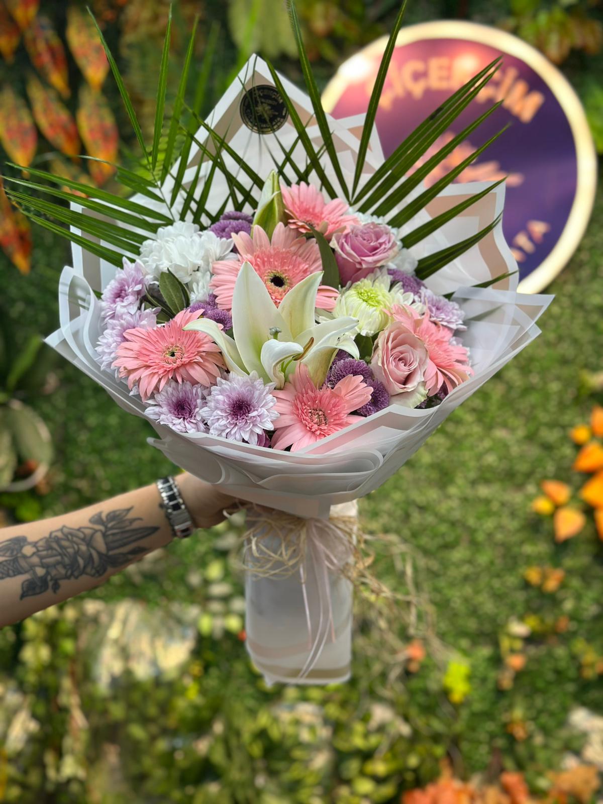 Pembe Karışık Mevsim Buketi