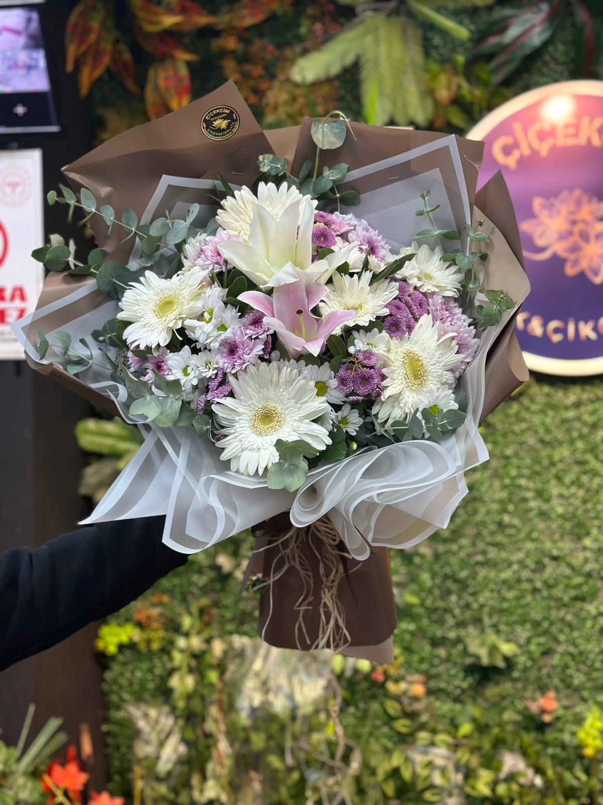 Soft Gerbera Lilyum Buketi