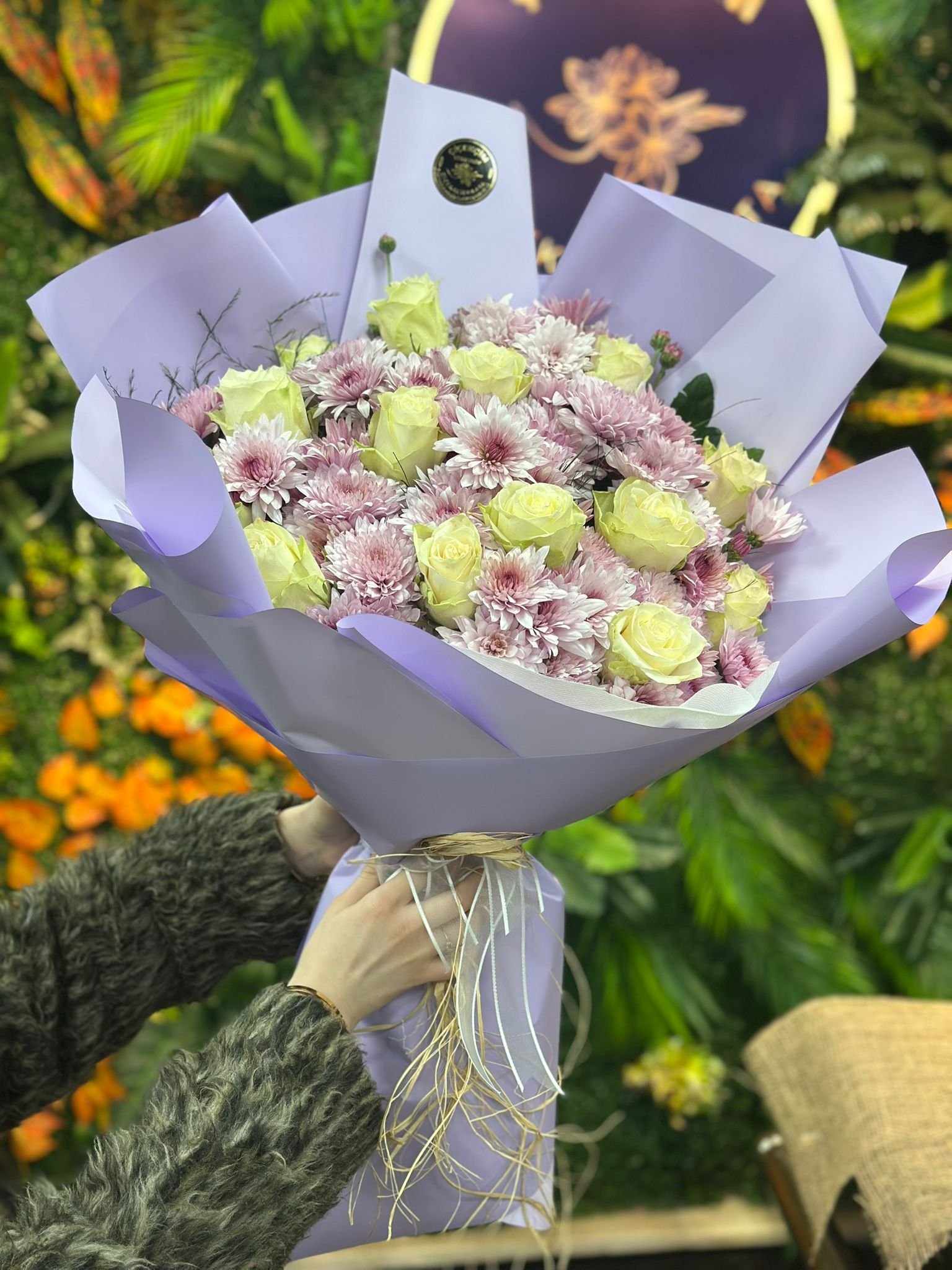 Pembe Kasımpatı & Beyaz Gül Buketi